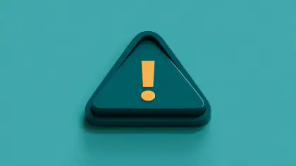 Sie sehen ein Achtung Zeichen (Ausrufezeichen) in einem Dreieck.